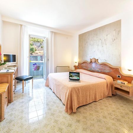 Hotel Parco Smeraldo Terme Barano d'Ischia Room photo
